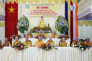 Fostering course on management of Buddhist places and knowledge of national defense and security in Ben Tre concluded