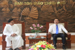 Caodai Churches & organizations delegation visit Government Religious Committee