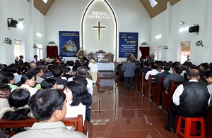 Protestant Church in Lam Dong consecrates its church