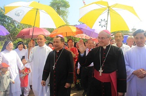 Vatican Archbishop visits Lang Son-Cao Bang diocese