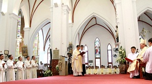 New priests ordained in Hanoi Archdiocese 