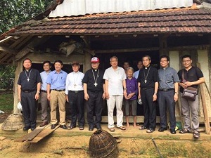 Catholic Bishop’s Conference of Vietnam extends charitable visit to flood-hit province of Ha Tinh