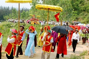 Spiritual tourists flock to Ha Tinh in the new year