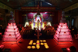 Prayers for world peace held at Keo Pagoda in Thai Binh