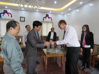 Christian and Missionary Alliance delegation visits Vietnam Evangelical Church  