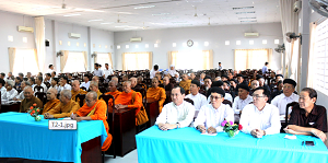 Propaganda meeting held for religious dignitaries, deacons in An Giang