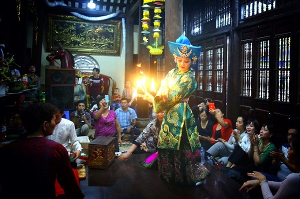 Việt Nam’s Mother Goddesses receive UNESCO’s recognition certificate 