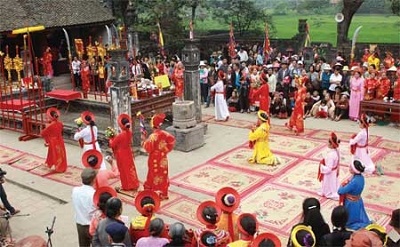 Hoa Lu Festival opens in Ninh Binh