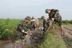 Military command in Quang Binh conducts social work in Catholic communities