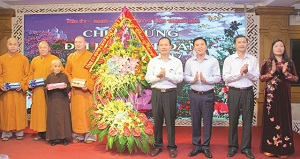 Thanh Hoa provincial government extends Vesak greetings to local Buddhists 