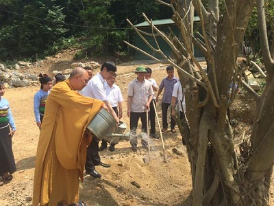 Thanh Hoa provincial leader visits Ban Bu Zen monastery in Ngoc Lac district