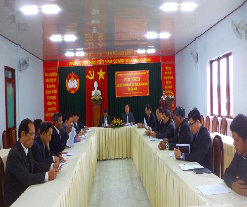 VFF in Lam Dong holds meeting with Protestant dignitaries