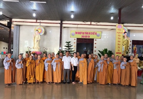 Religious Committee in Kien Giang extends visits to Buddhist summer retreat courses