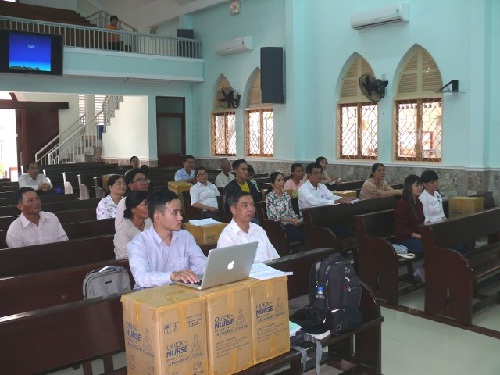 Personnel training for Protestant medicine cabinets in Binh Thuan