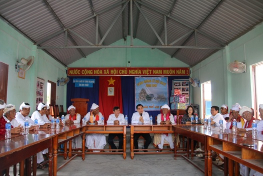  Government religious committee leader extends congratulation to Brahmin community in Ninh Thuan on Kate Festival