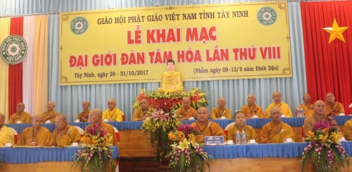 VBS Chapter in Tay Ninh holds 8th mass Buddhist ordination conference