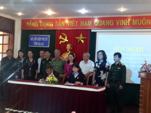 Religious committee and women association in Gia Lai review coordination activities