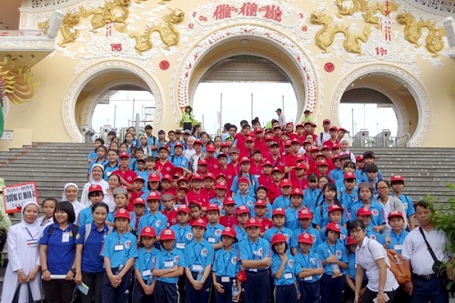 Catholic charitable school holds outdoor activities on International Day of Persons with Disabilities