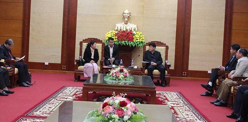 Cambodian Ministry of Cults & Religion delegation meets with Hoa Binh provincial government