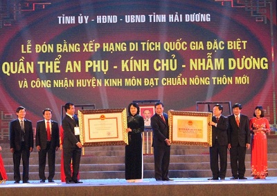 Phụ-Kinh Chu-Nham Duong Complex in Hai Duong formally receives certificate of Special National Relic