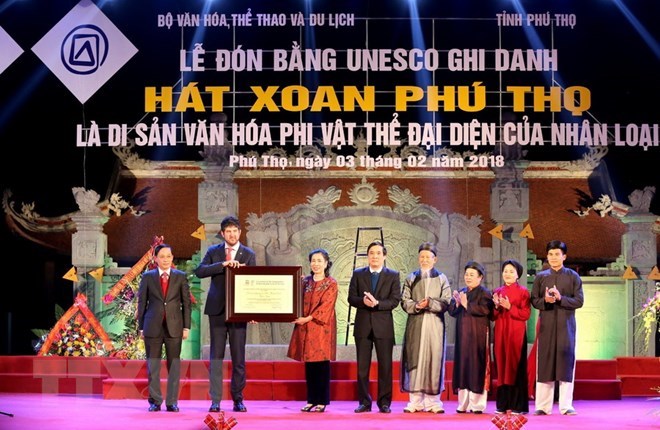 Phu Tho receives UNESCO heritage of humanity certificate for Xoan Singing