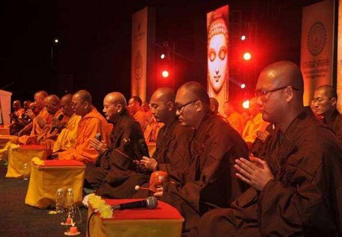 First Amaravati Buddhist Heritage Festival Sets World Record for Global Peace Chant