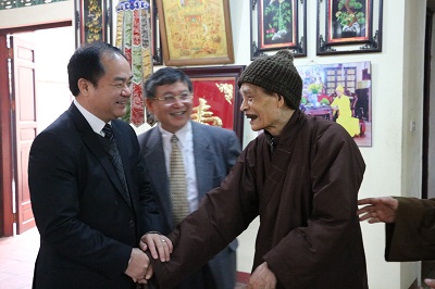 Government religious committee leader extends Tet greetings to Buddhist Patriarch 