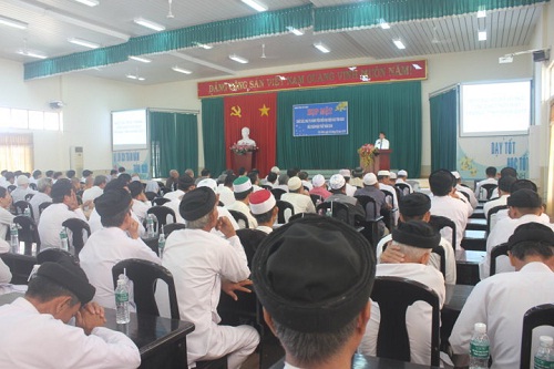 Spring meeting with religious dignitaries held in Tay Ninh