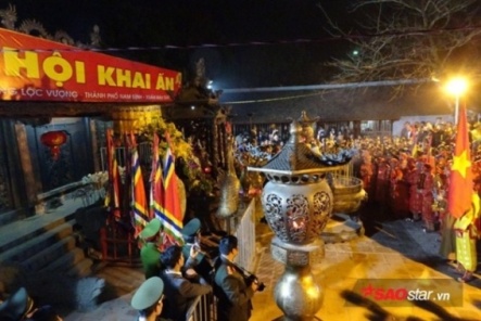 Photos of Tran Temple’s seal-opening ceremony 2018