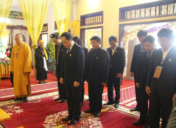 GCRA Chairman pays homage to Most Venerable Thích Thanh Sam