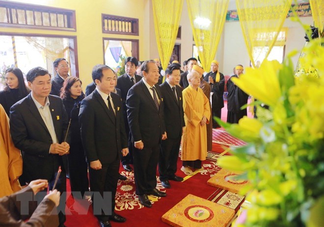 Deputy PM pays homage to Most Venerable Thích Thanh Sam