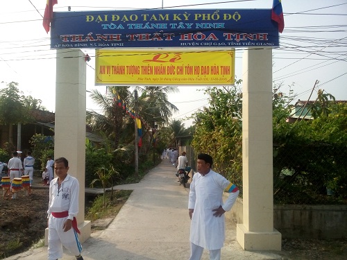 Caodai Parish in Tien Giang installs Divine Eye worshipping symbol 