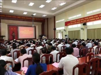 Dissemination of religious law to local officials, key religious in Binh Duong