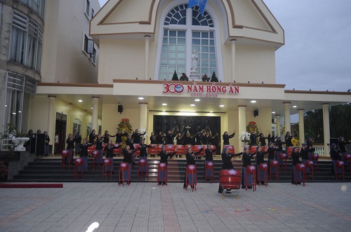 Congregation of Lovers of Holy Cross in Hue celebrates 300th anniversary