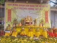 Huong Tich pagoda festival opens in Ha Tinh