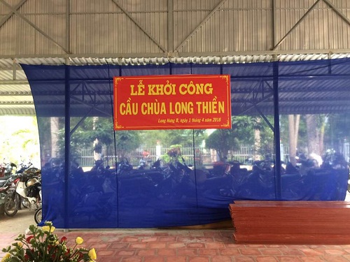 Construction of Long Thien Temple bridge in Dong Thap