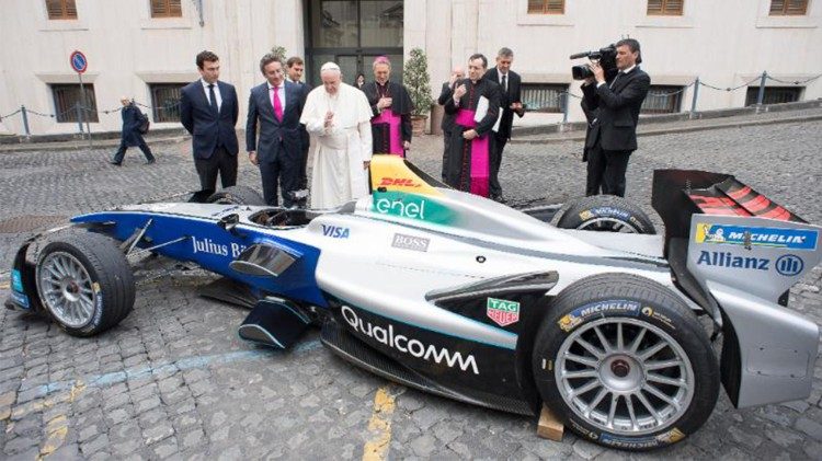 Pope blesses environment-friendly car race