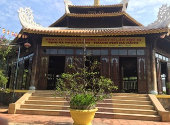 Training course for mendicant monks held in Da Nang