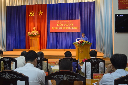 Conference on religious affairs training held in Yen Bai