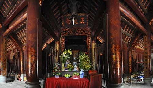 Ancient beauty of King Dinh temple in old capital of Hoa Lu