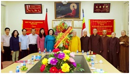 Hanoi municipal authorities congratulate local Buddhist on Buddha Birthday