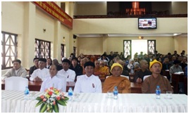 Dissemination of religious law to religious dignitaries, deacons in Lam Dong  