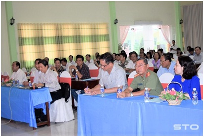  Religious committee in Soc Trang holds religious affairs training for local officials