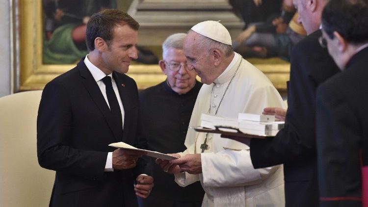 Pope Francis meets French President Macron