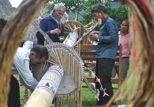 Rain praying ceremony of Cor ethnic group in Quang Nam