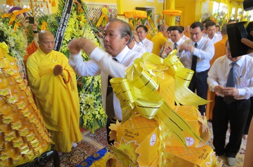 Deputy PM pays homage to Most Venerable Thích Đức Phương