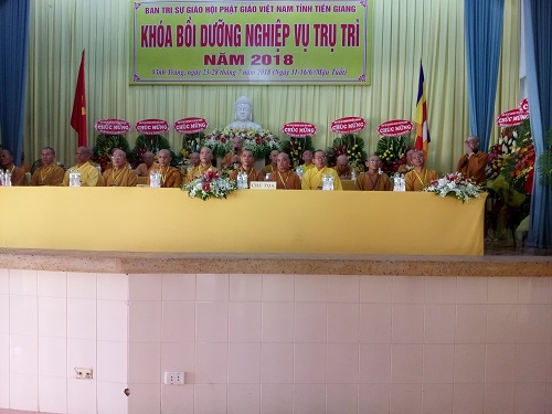 VBS in Tien Giang holds training on pagoda management 