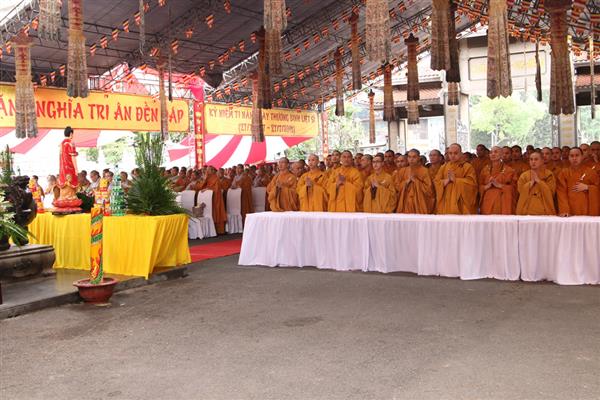 VBS holds requiem for heroic martyrs in Ho Chi Minh