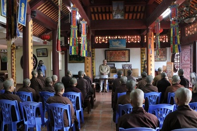 Dissemination of religious law to Buddhist monks, nuns in Ha Noi