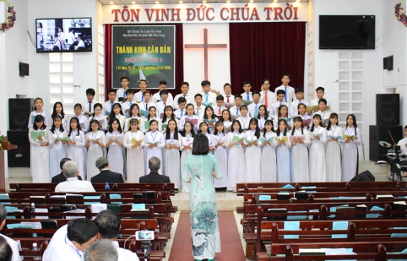 Basic Biblical course held in Tien Giang